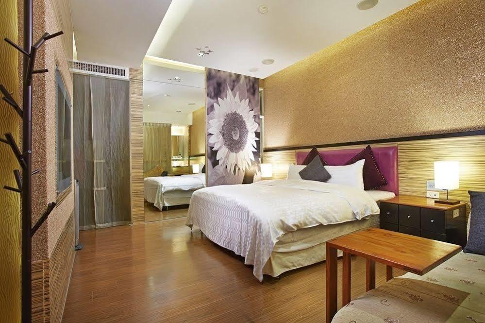 Prague Spring Boutique Motel Liujia Екстериор снимка